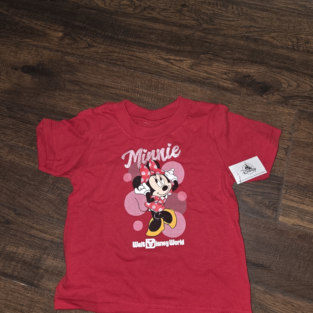 NWT Disney Minnie Mouse Red Short Sleeve Tee